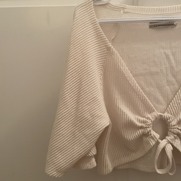 Urban Outfitters Cream front tie crop top - Picture 4 of 5